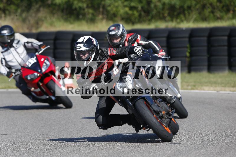 /Archiv-2025/49 26.08.2025 Cornu Master School ADR/blau-bleu/0